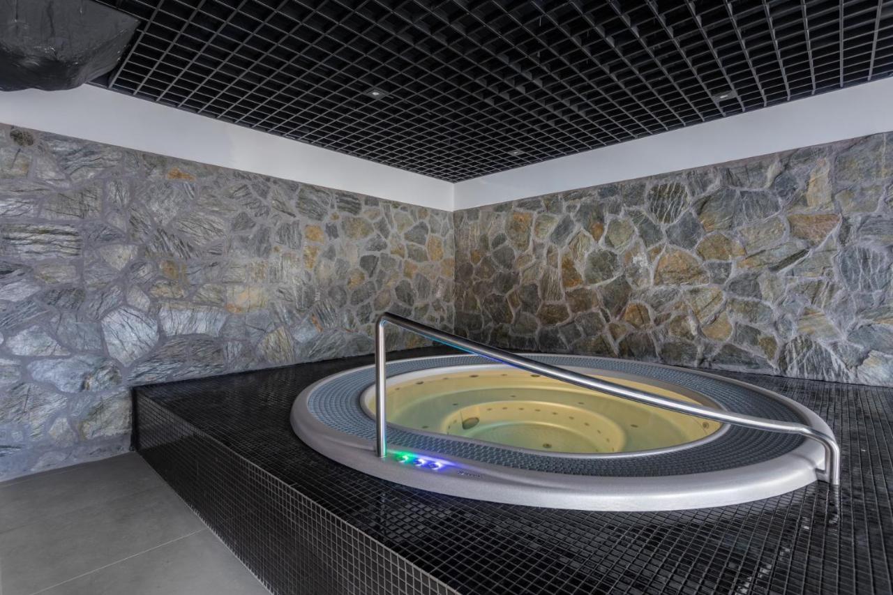 Areka A16 - Klimatyzacja, Basen, Sauny, Jacuzzi, Silownia Apartment *